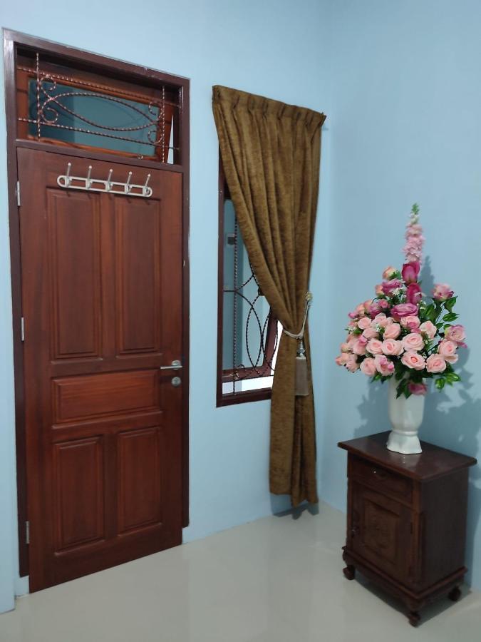 M1 Residence Manado Bagian luar foto